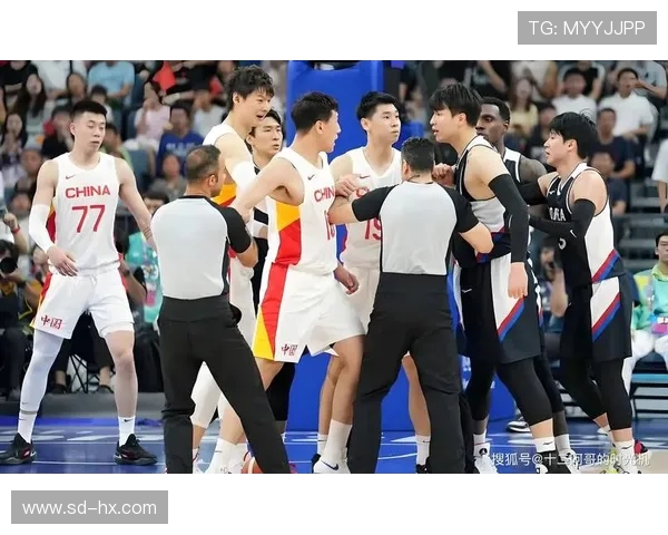 中国男篮逆袭获胜，全队表现亮眼力克强敌，晋级国际赛事新篇章